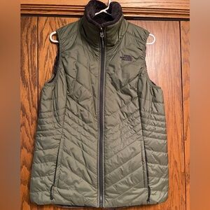 Women’s - The North Face Vest - Large - Reversible
